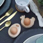 Oster-Eierbecher aus Holz: Kreatives Gestalten und gemeinsames Frühstück – Bild 3