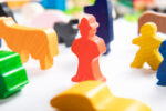 Figuren- und Tierset aus Buche: Vielfältiges Material für Rollenspiel und Bauen – Bild 3