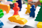 Figuren- und Tierset aus Buche: Vielfältiges Material für Rollenspiel und Bauen – Bild 4