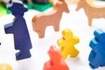 Figuren- und Tierset aus Buche: Vielfältiges Material für Rollenspiel und Bauen – Bild 5