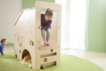 Dusyma Kabäuschen: Vielseitiges Spiel- und Bewegungselement für Kita und Kindergarten – Bild 14