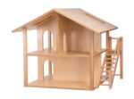 Robustes Puppenhaus aus Holz für gemeinsames Rollenspiel