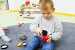 Schraubdosen-Set: Feinmotorik und Koordination für Krippenkinder – Bild 10