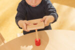 Tucky: Geduldsspiel aus Holz zur Förderung von Feinmotorik und Konzentration – Bild 11