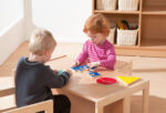 Elementarteilchen Puzzle: Feinmotorik und Farbwahrnehmung fördern – Bild 2