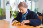 Elementarteilchen Puzzle: Feinmotorik und Farbwahrnehmung fördern – Bild 5