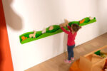 Wandleiste für Spielfiguren – Kulisse für kreative Rollenspiele – Bild 6