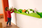 Wandleiste für Spielfiguren – Kulisse für kreative Rollenspiele – Bild 7