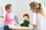 Sitzpuppe Sam: Förderung von Empathie und sozialen Kompetenzen – Bild 10