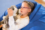 Billy die Katze: Kuscheltier, Handpuppe und Wärmespender für Geborgenheit – Bild 5