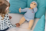 Elias Babypuppe: Förderung von Empathie und sozialen Kompetenzen – Bild 17