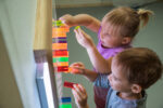 Regenbogen Steckbrett Wand: Kreatives Gestalten mit Farben und Formen – Bild 21