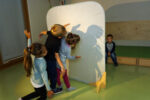 Popup Leinwand XL 2in1: Schattenspiel und Green-Screen für kreative Medienbildung – Bild 11