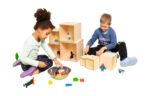 Spiel- und Stapelwürfel Natur: Vielfältiges Konstruktionsmaterial für Kita und Kindergarten – Bild 17