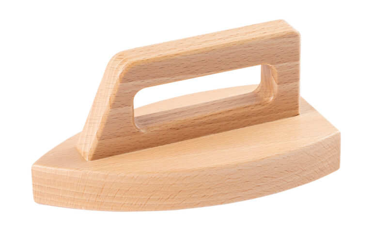 SINA Bügeleisen aus Holz: Rollenspiel für Alltagskompetenzen