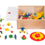 Familie Jubidu Holzkasten – Kreatives Steckspiel für Fantasie und Feinmotorik