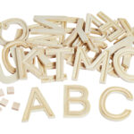 Erfahrungsgrossbuchstaben: Multisensorisches Alphabet für die frühe Sprachförderung