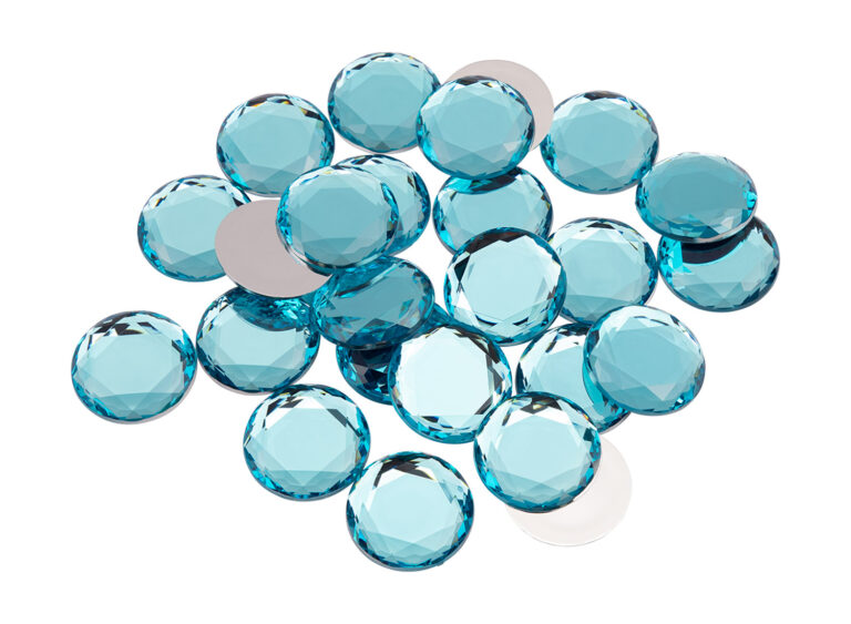 Aquamarinblaue Glitzersteine: Kreatives Gestalten und mathematische Entdeckungen