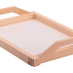 Tablett mit transparentem Boden für kreatives Gestalten und Materialorganisation