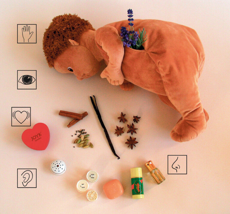 Sitzpuppe Tom: Förderung von Empathie und sozialen Kompetenzen