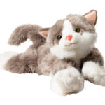Billy die Katze: Kuscheltier, Handpuppe und Wärmespender für Geborgenheit