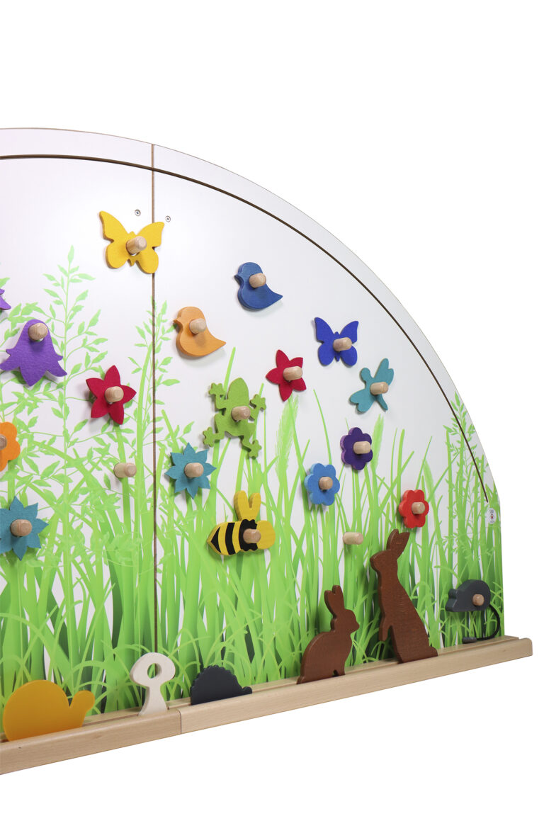 Wandspiel Krabbelwiese: Naturerlebnisse für Kita und Kindergarten